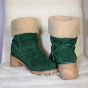 Statement Green Boots
